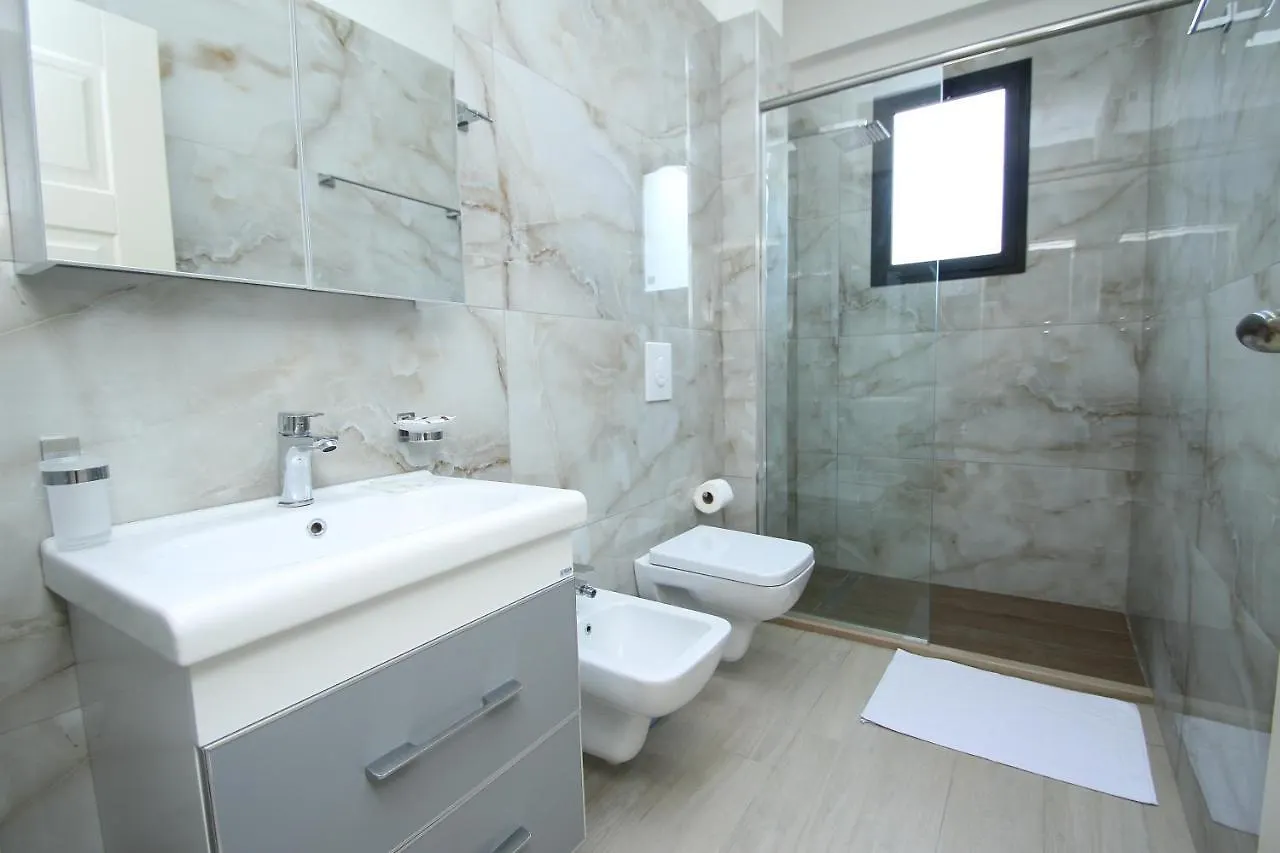 Hotel Roalb Radhimë 4*,  알바니아