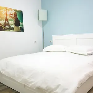 Downtown Apartamento Tirana