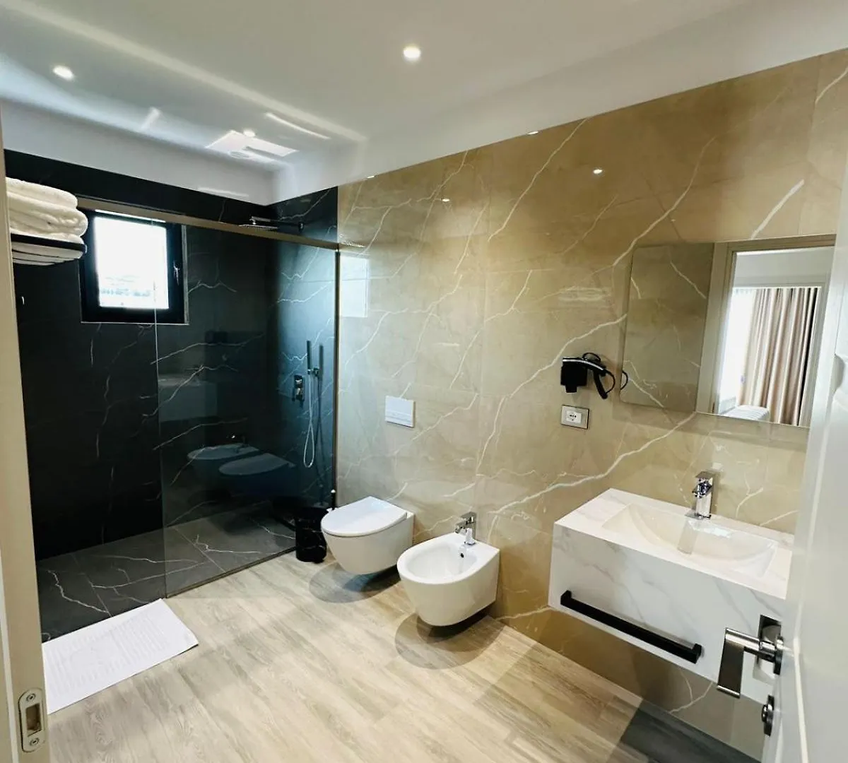 Hotel Roalb Radhime